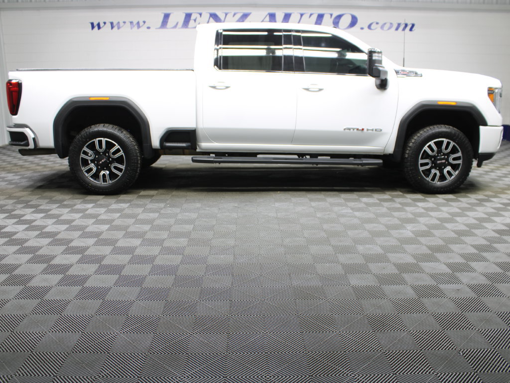 Used 2023 GMC Sierra 2500 AT4 w/ AT4 Preferred Package AWD/4WD image 2