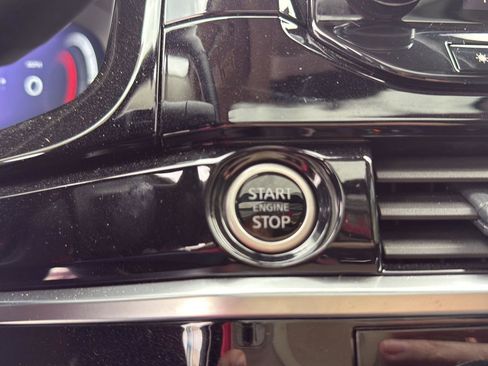 Used 2024 Nissan Pathfinder Platinum w/ Cargo Package image 28