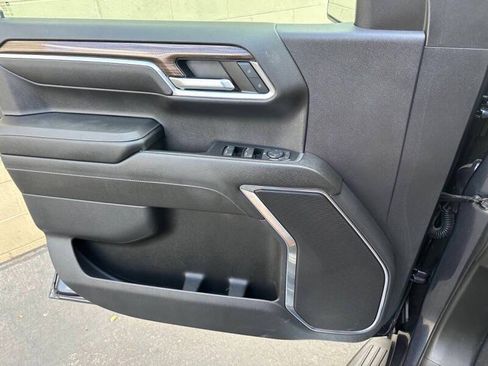 Used 2024 Chevrolet Silverado 1500 LT AWD/4WD image 15