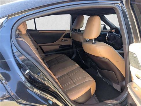 Used 2020 Lexus ES 350 w/ Luxury Package image 21