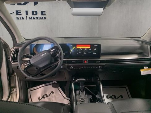 New 2026 Kia Sorento S AWD/4WD image 9