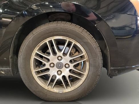 Used 2010 Ford Focus SE FWD image 31