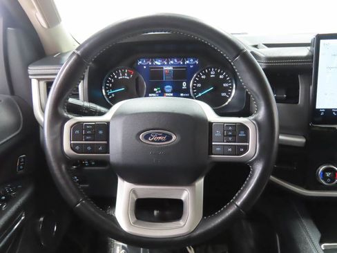 Used 2024 Ford Expedition XLT RWD image 12