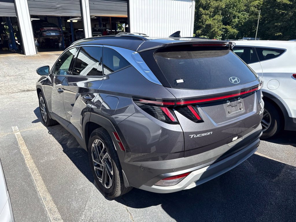 Used 2025 Hyundai Tucson Limited AWD/4WD image 5