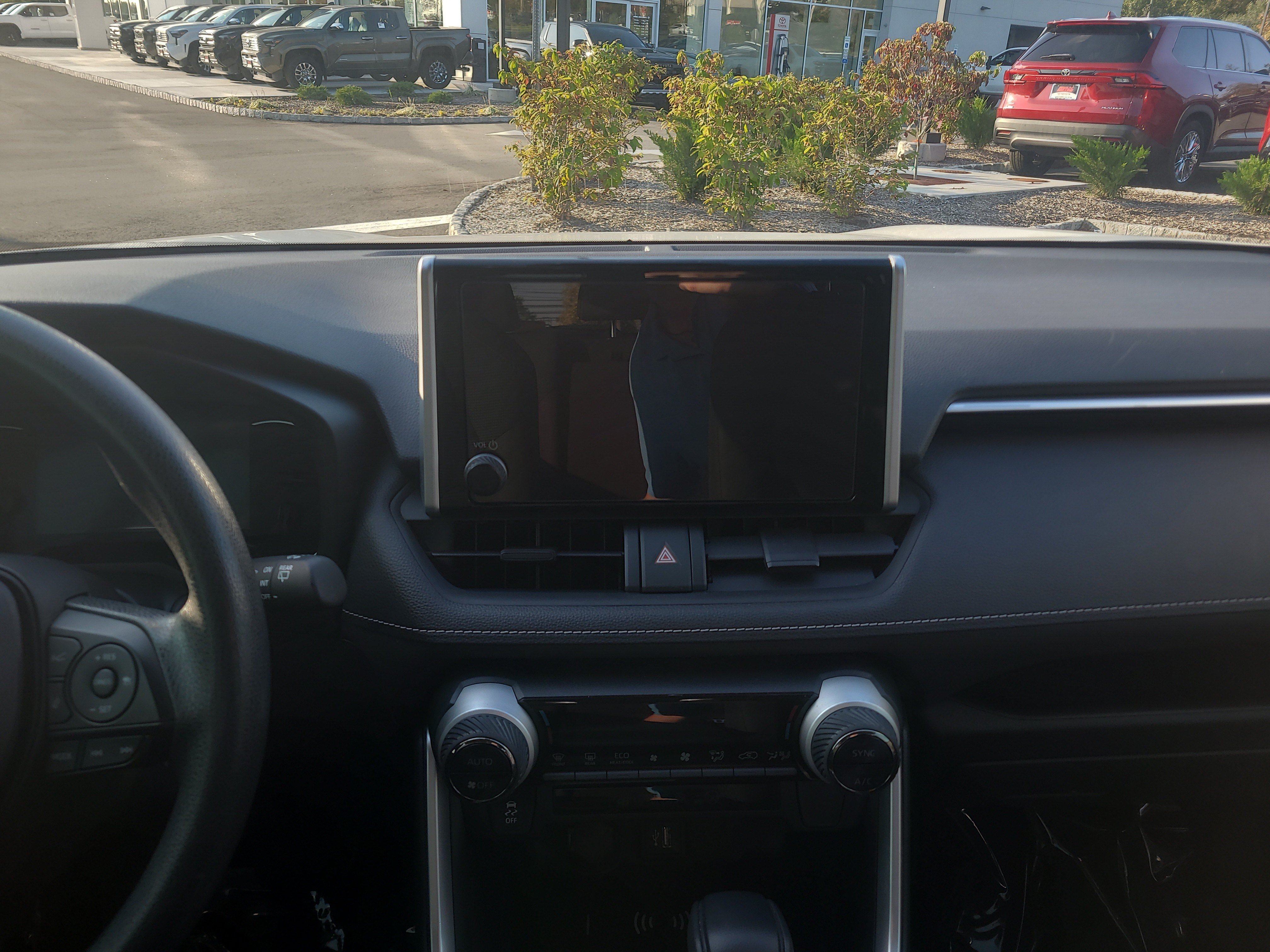 Certified 2025 Toyota RAV4 LE AWD/4WD image 19