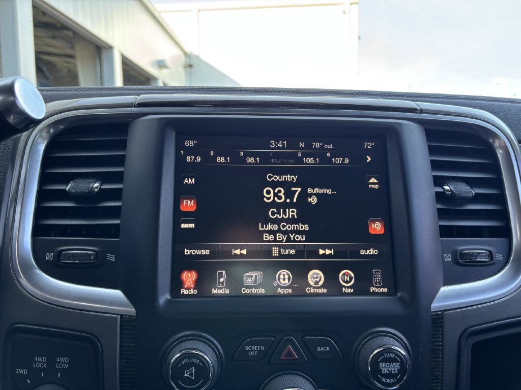 Used 2015 RAM 3500 Laramie Longhorn AWD/4WD image 18