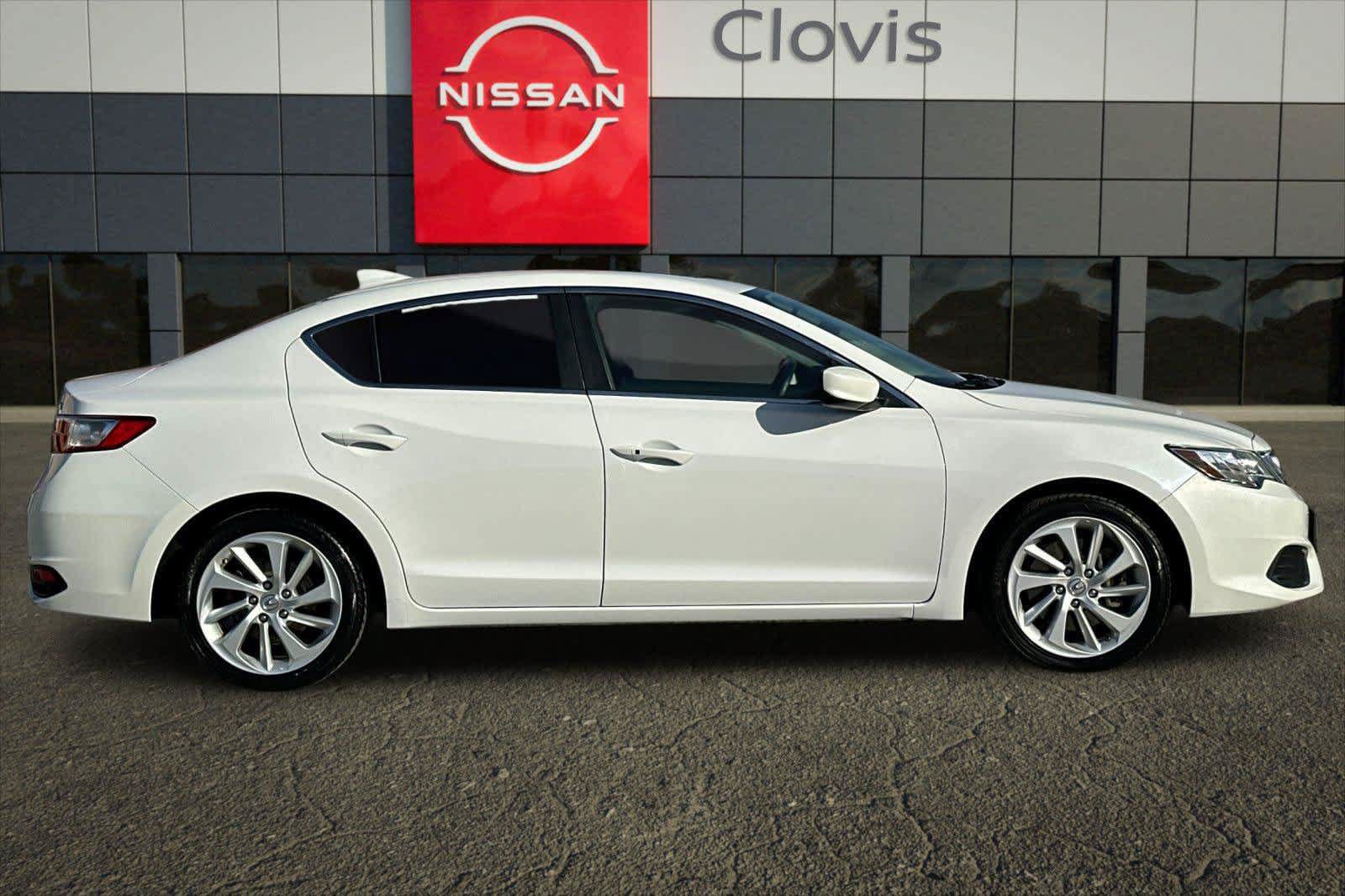 Used 2017 Acura ILX FWD image 8