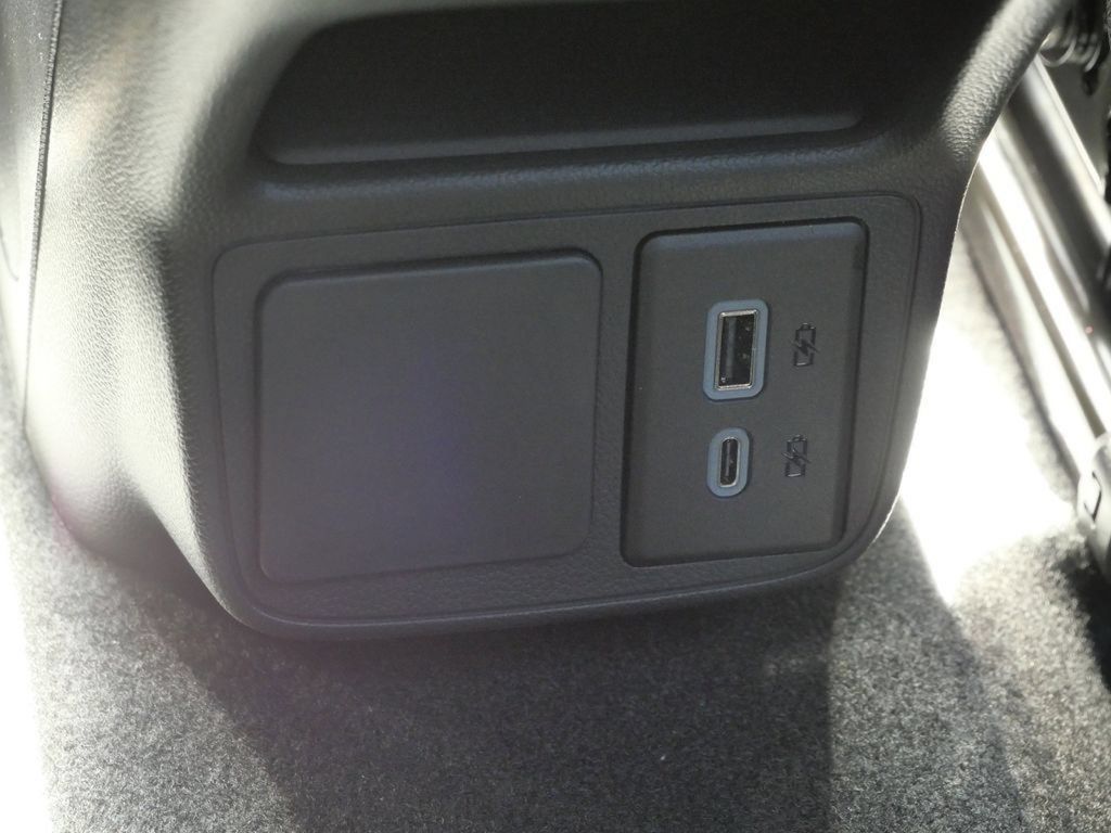 New 2026 Buick Encore GX Preferred w/ Advanced Technology Package AWD/4WD image 38