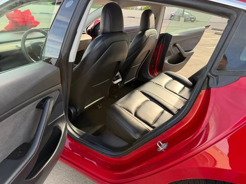Used 2020 Tesla Model 3 Standard Range Plus RWD image 40