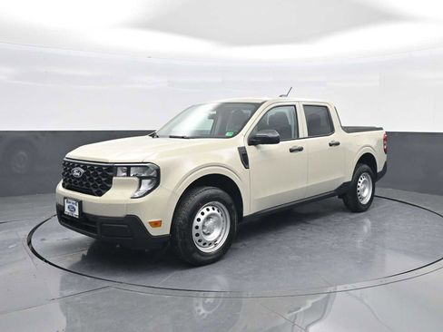 New 2025 Ford Maverick XL w/ Equipment Group 102A image 4