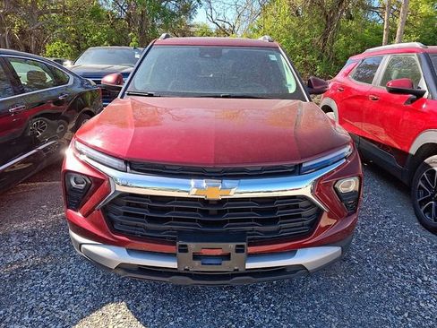 Certified 2024 Chevrolet TrailBlazer LT AWD/4WD image 2
