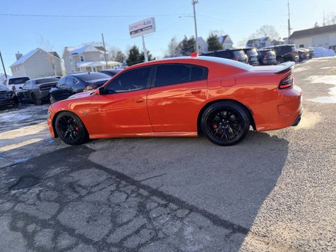 Used 2016 Dodge Charger R/T Scat Pack w/ Technology Group RWD image 12