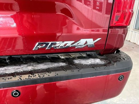 Used 2018 Nissan Titan PRO-4X w/ Pro-4x Convenience Package AWD/4WD image 28