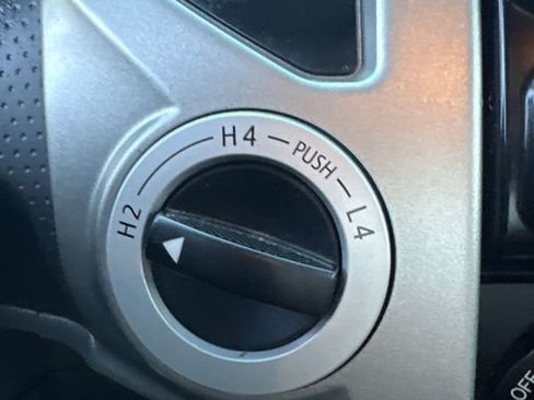 Used 2014 Toyota Tacoma Base V6 w/ SR5 Package image 26