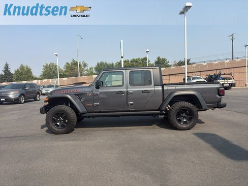 Used 2023 Jeep Gladiator Mojave w/ Cold Weather Group AWD/4WD image 4