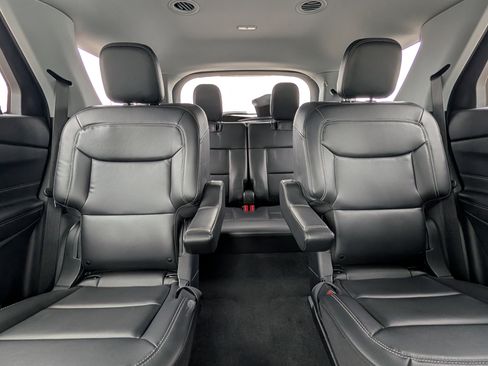 Used 2023 Ford Explorer XLT w/ Equipment Group 202A image 30