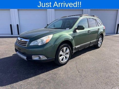 Used 2011 Subaru Outback 2.5i Limited w/ PWR Moonroof Pkg image 1