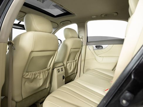 Used 2014 INFINITI QX70 AWD w/ Premium Package image 19