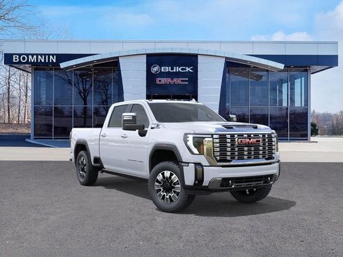 New 2026 GMC Sierra 2500 Denali AWD/4WD image 2