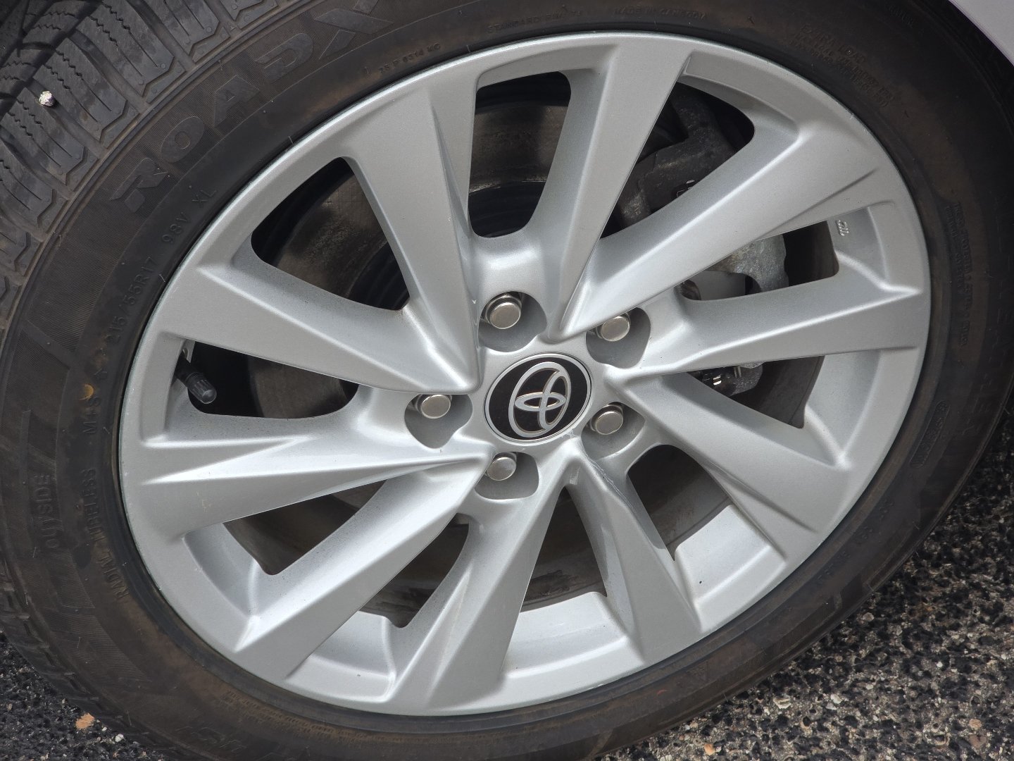 Used 2024 Toyota Camry SE FWD image 16