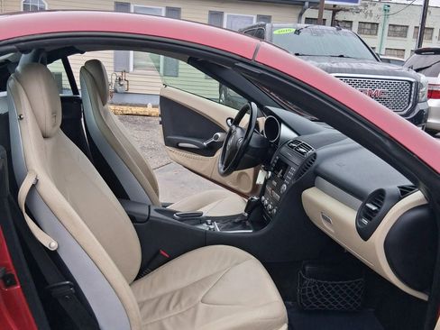 Used 2006 Mercedes-Benz SLK 280 w/ Comfort Pkg image 19