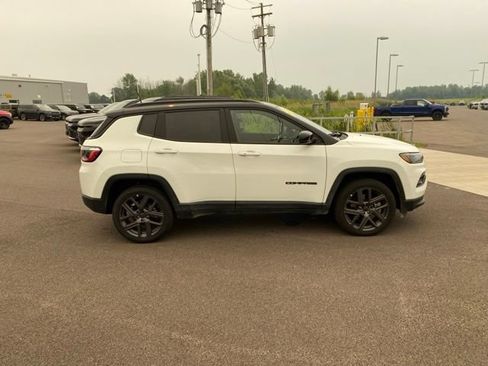 Used 2026 Jeep Compass Limited AWD/4WD image 6