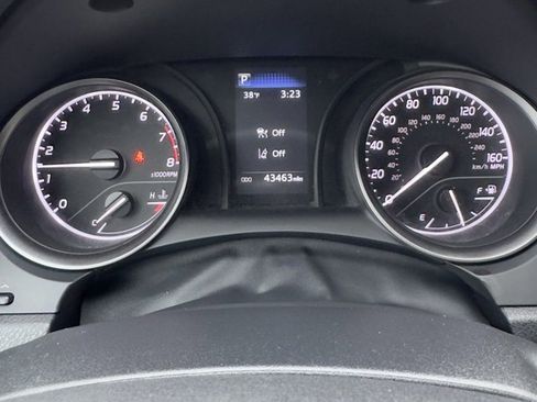 Used 2024 Toyota Camry SE image 41