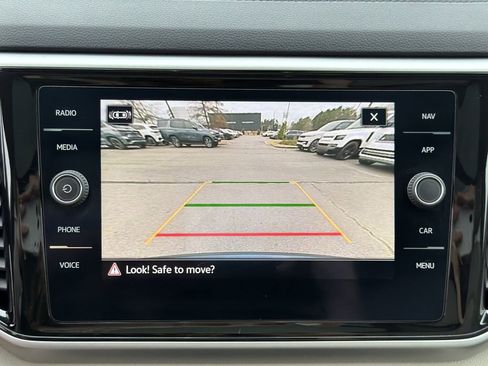 Used 2021 Volkswagen Atlas SEL Premium image 30