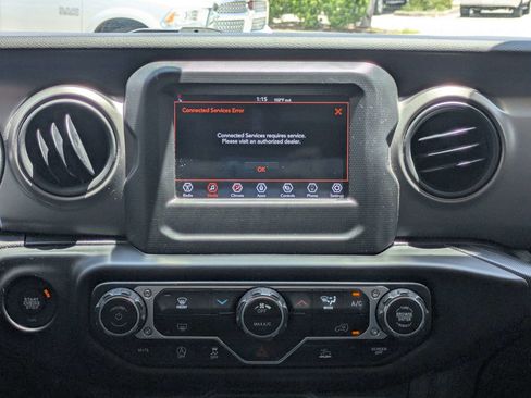 Used 2022 Jeep Wrangler Unlimited Sport AWD/4WD image 20