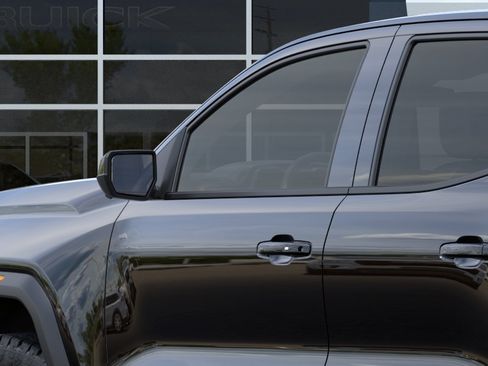 New 2026 GMC Canyon AT4 w/ Off-Road Front Bumper Package AWD/4WD image 14