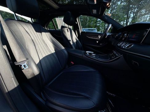 Used 2018 Mercedes-Benz E 300 4MATIC w/ Premium 1 Package image 26