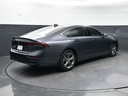 Used 2023 Honda Accord EX image 5