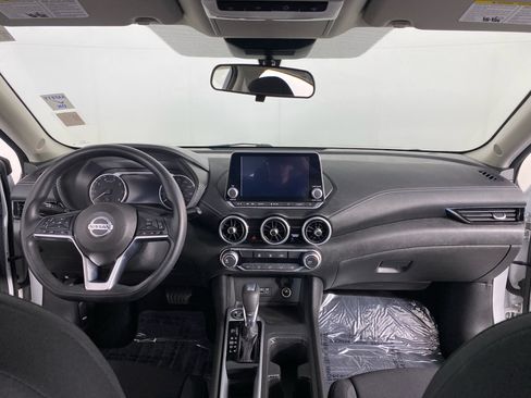 Used 2023 Nissan Sentra SV FWD image 18