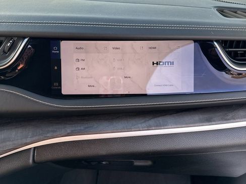 Used 2022 Jeep Grand Cherokee Limited w/ Luxury Tech Group II image 28