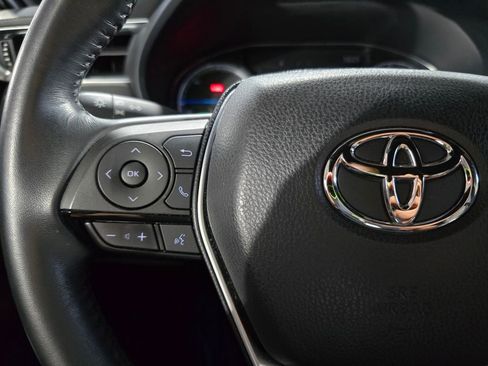 Used 2022 Toyota Venza LE AWD/4WD image 15