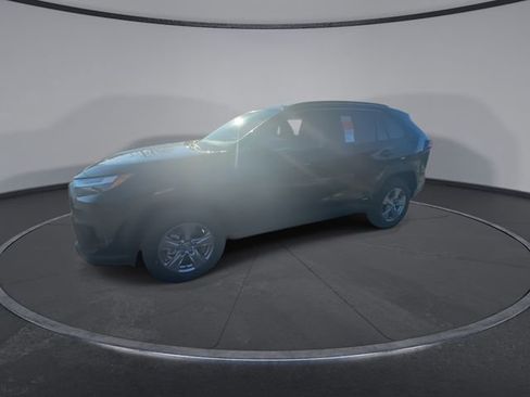 New 2025 Toyota RAV4 XLE image 15