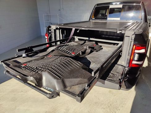 Used 2021 RAM 3500 Limited image 10