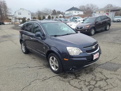Used 2014 Chevrolet Captiva Sport LT w/ Convenience Package image 9