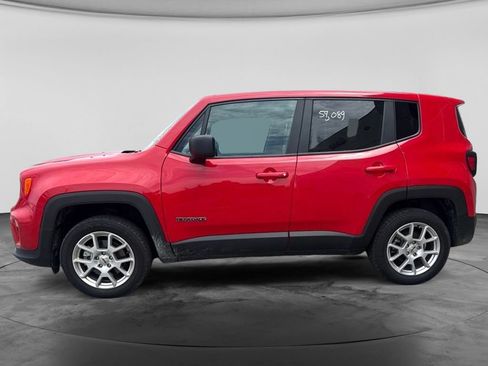 Used 2023 Jeep Renegade Latitude AWD/4WD image 7