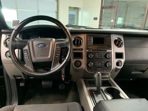 Used 2017 Ford Expedition XLT AWD/4WD image 15