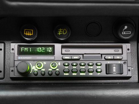 Used 1993 Porsche 911 Carrera RWD image 75