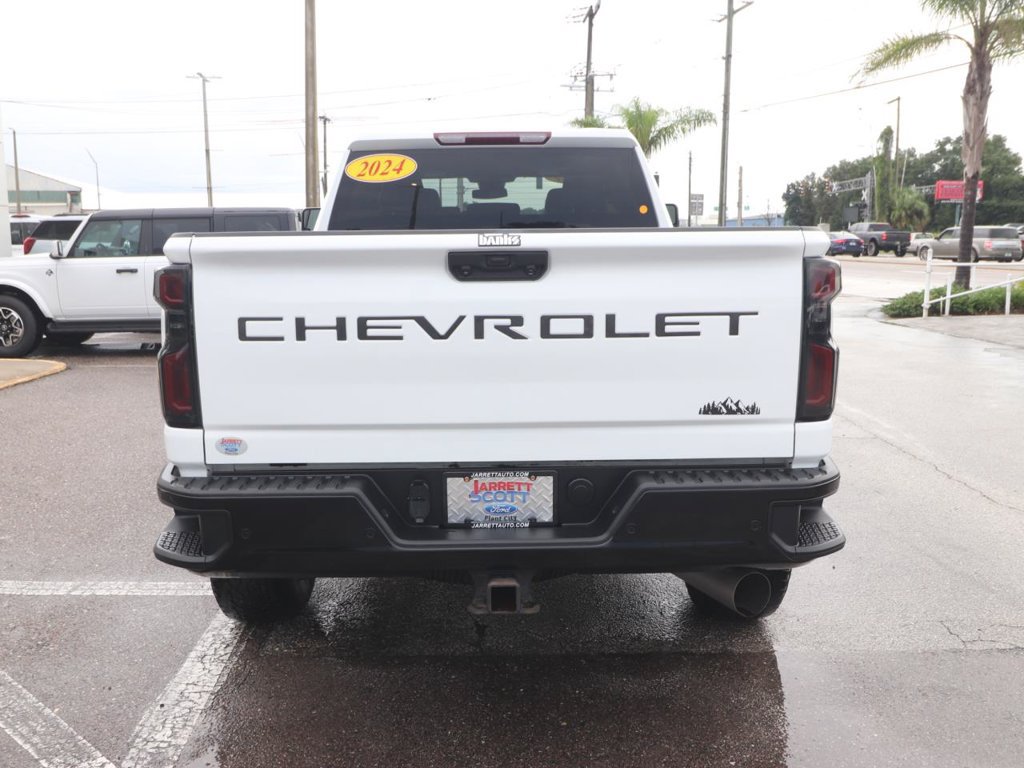 Used 2024 Chevrolet Silverado 2500 Custom w/ Custom Value Package AWD/4WD image 13
