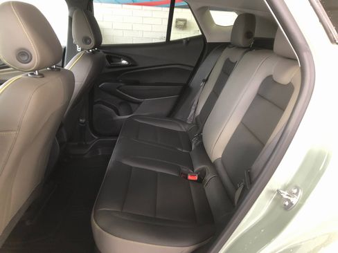 Certified 2025 Chevrolet Trax ACTIV w/ Driver Confidence Package image 9