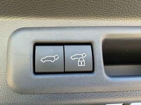 Used 2026 Toyota Sequoia Platinum image 12