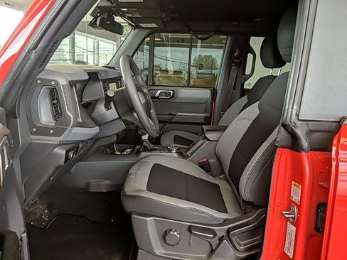 Used 2023 Ford Bronco 4-Door AWD/4WD image 11