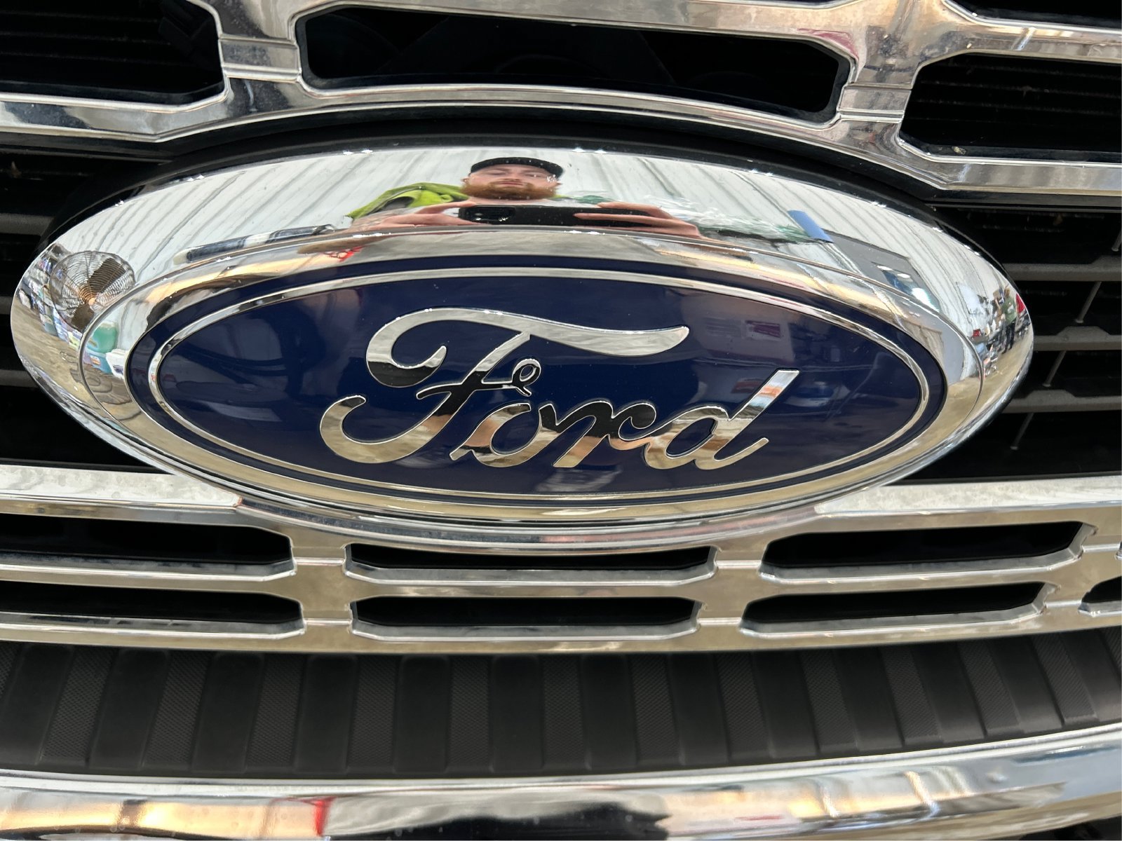 Used 2023 Ford F250 XLT w/ FX4 Off-Road Package AWD/4WD image 23