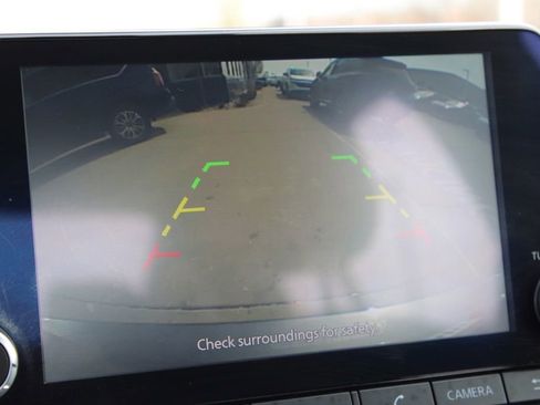 Used 2022 Nissan Sentra SV image 35