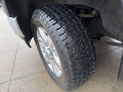 Used 2020 Chevrolet Silverado 3500 LTZ w/ LTZ Premium Package image 58