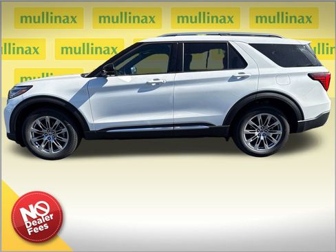 New 2026 Ford Explorer Platinum image 2