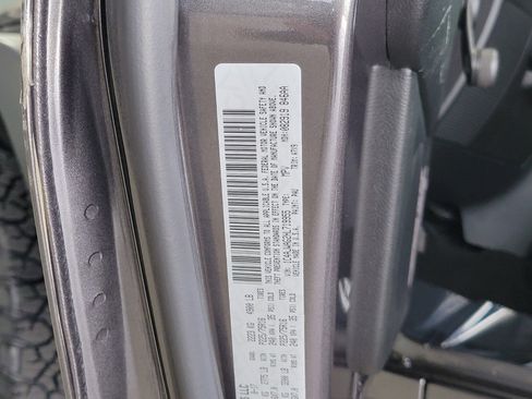 Used 2017 Jeep Wrangler Sport w/ Connectivity Group AWD/4WD image 16